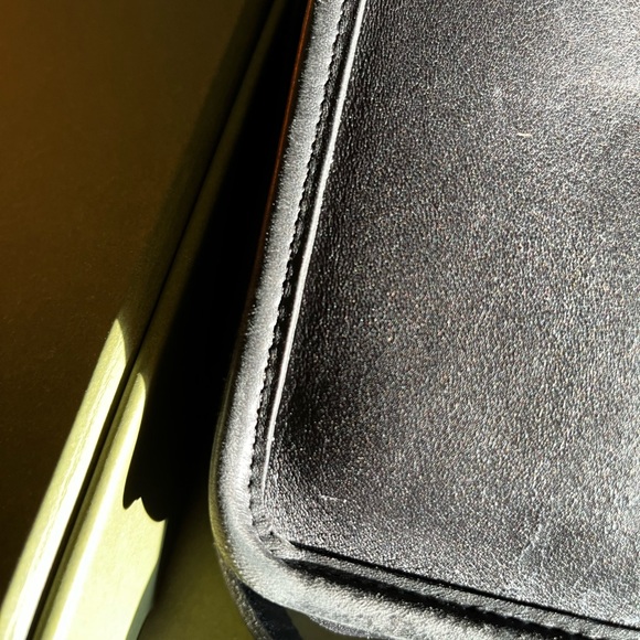 Authentic Vintage black leather Coach crossbody handbag - Picture 14 of 16
